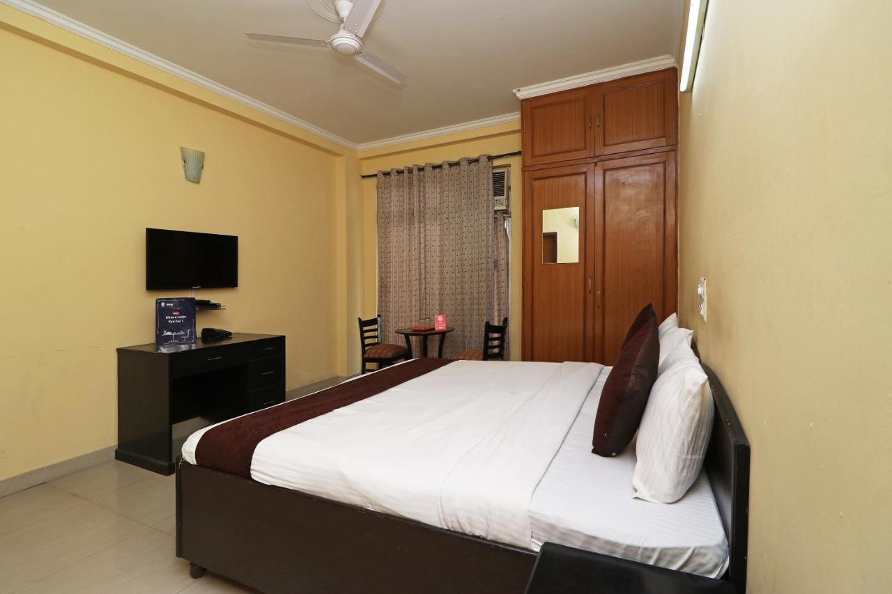 Oyo 6608 Sector 56 Hotel Badshahpur Kültér fotó